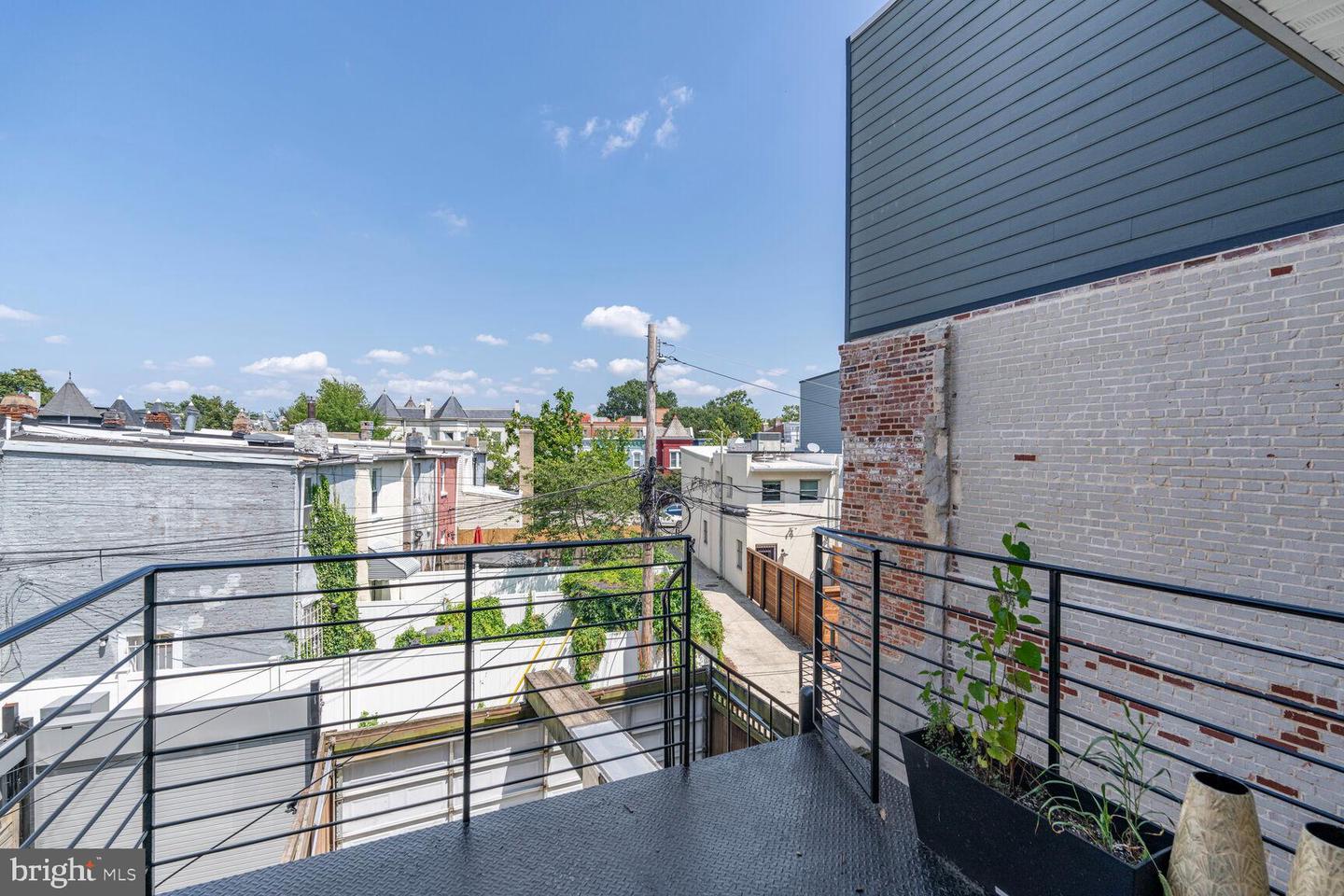 1645 New Jersey Ave NW #2