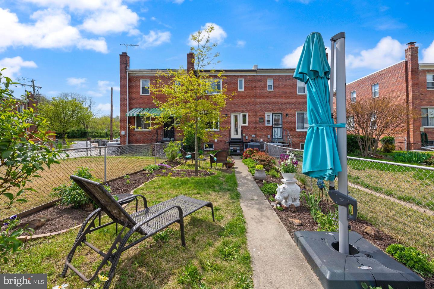 730 Buchanan St NE
