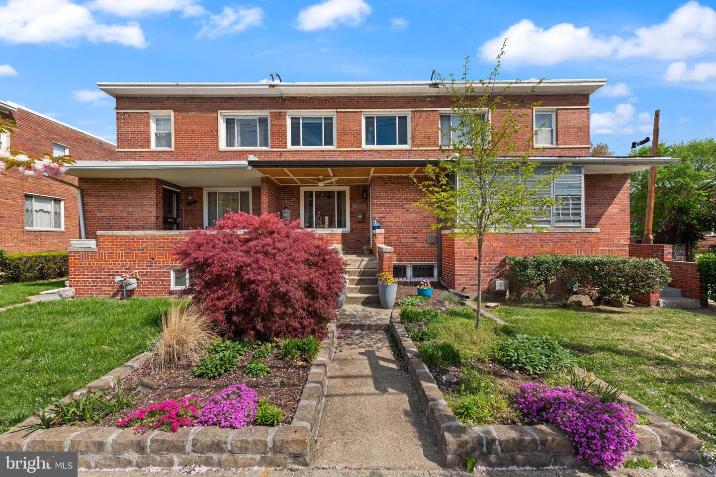 730 Buchanan St NE