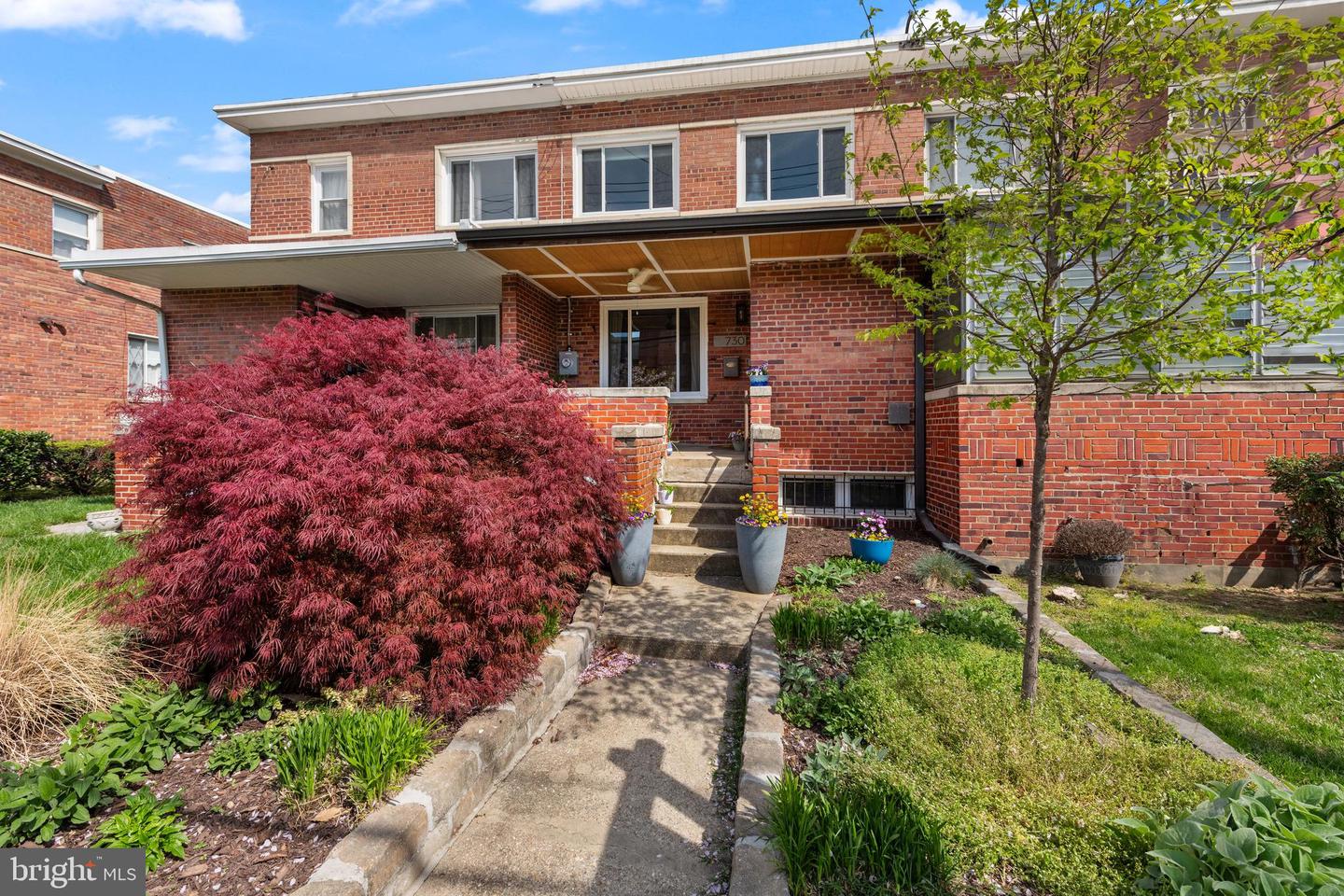 730 Buchanan St NE