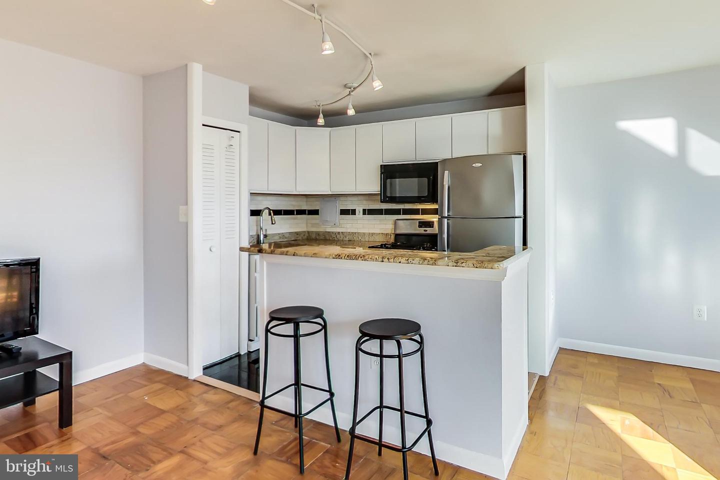 522 21ST ST NW #908