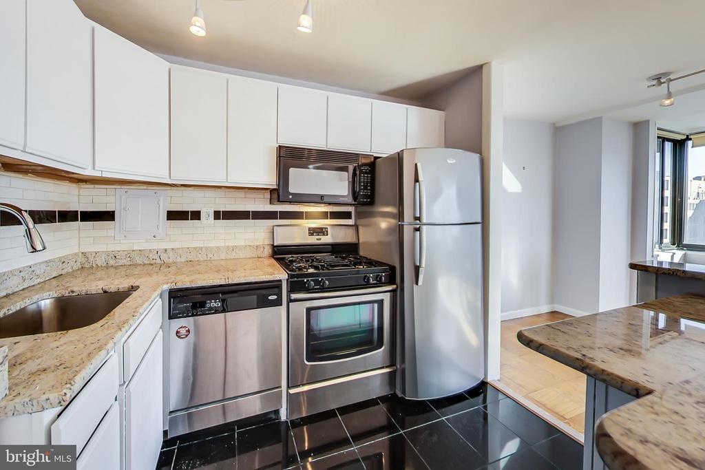 522 21ST ST NW #908