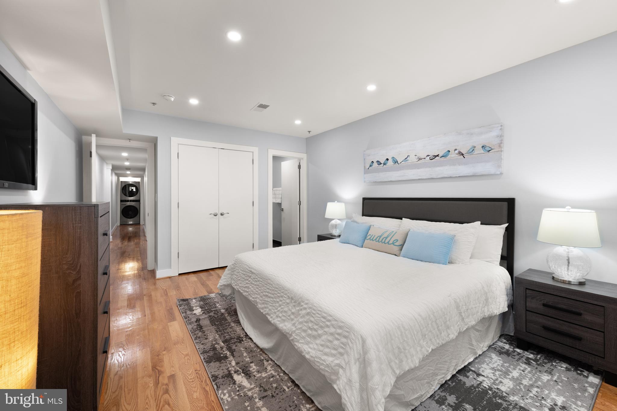 1812 D St NE #2