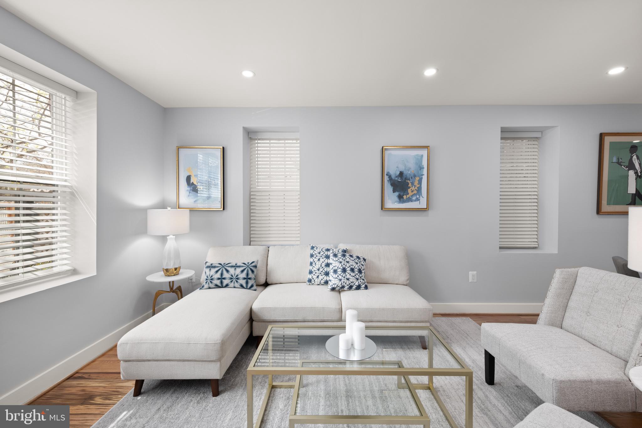 1812 D St NE #2