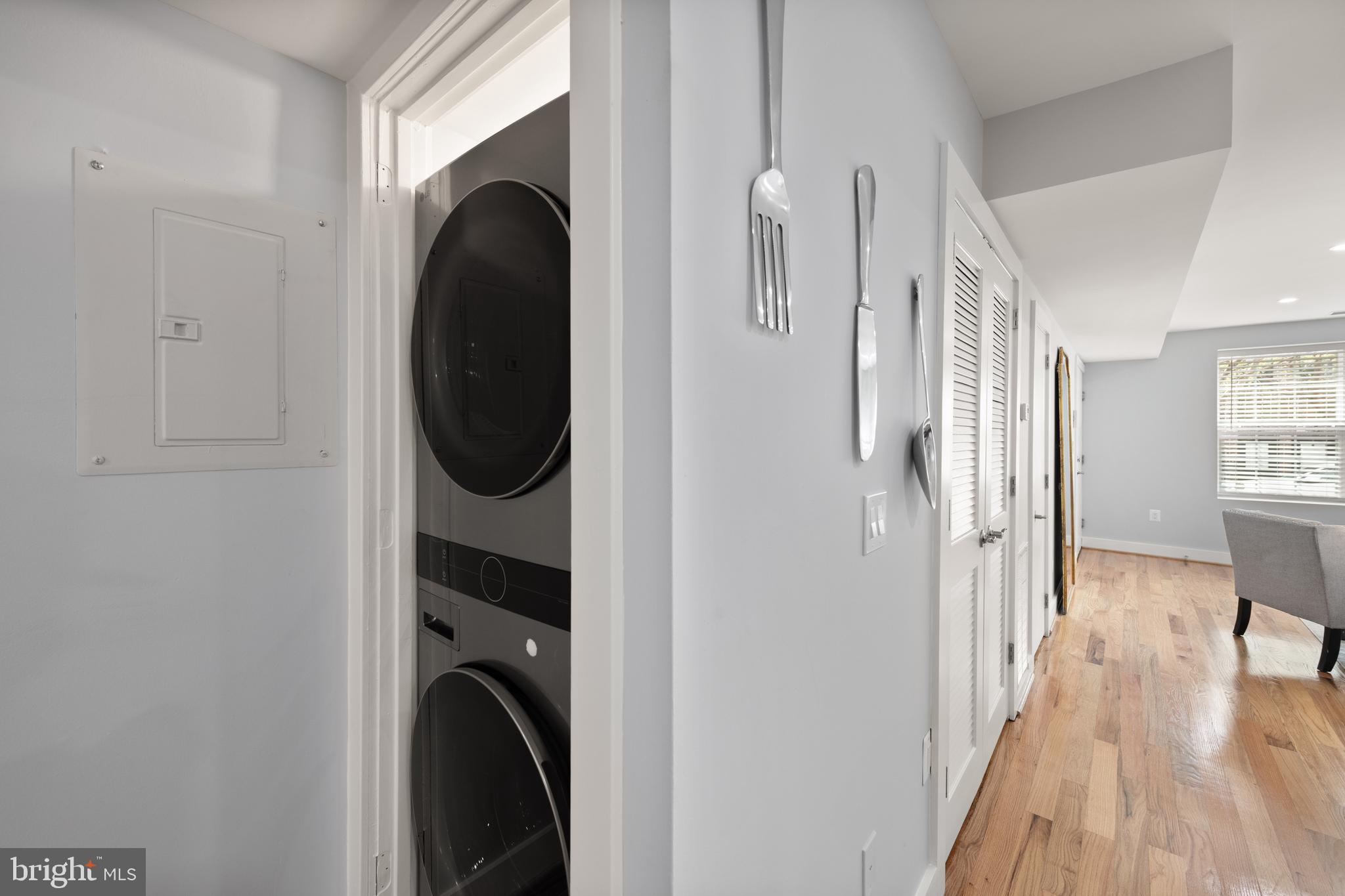 1812 D St NE #2