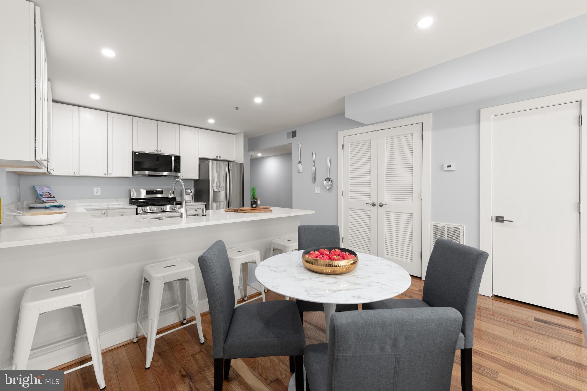 1812 D St NE #2