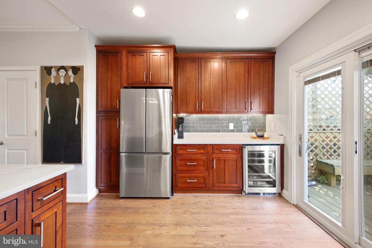 728 Farragut St NW