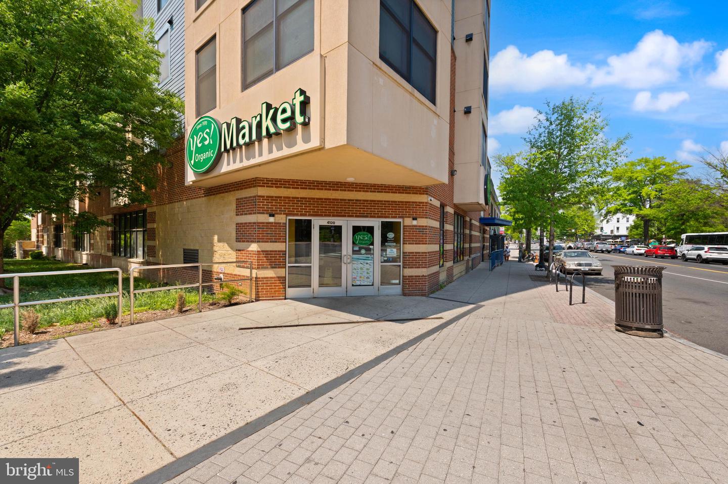 728 Farragut St NW
