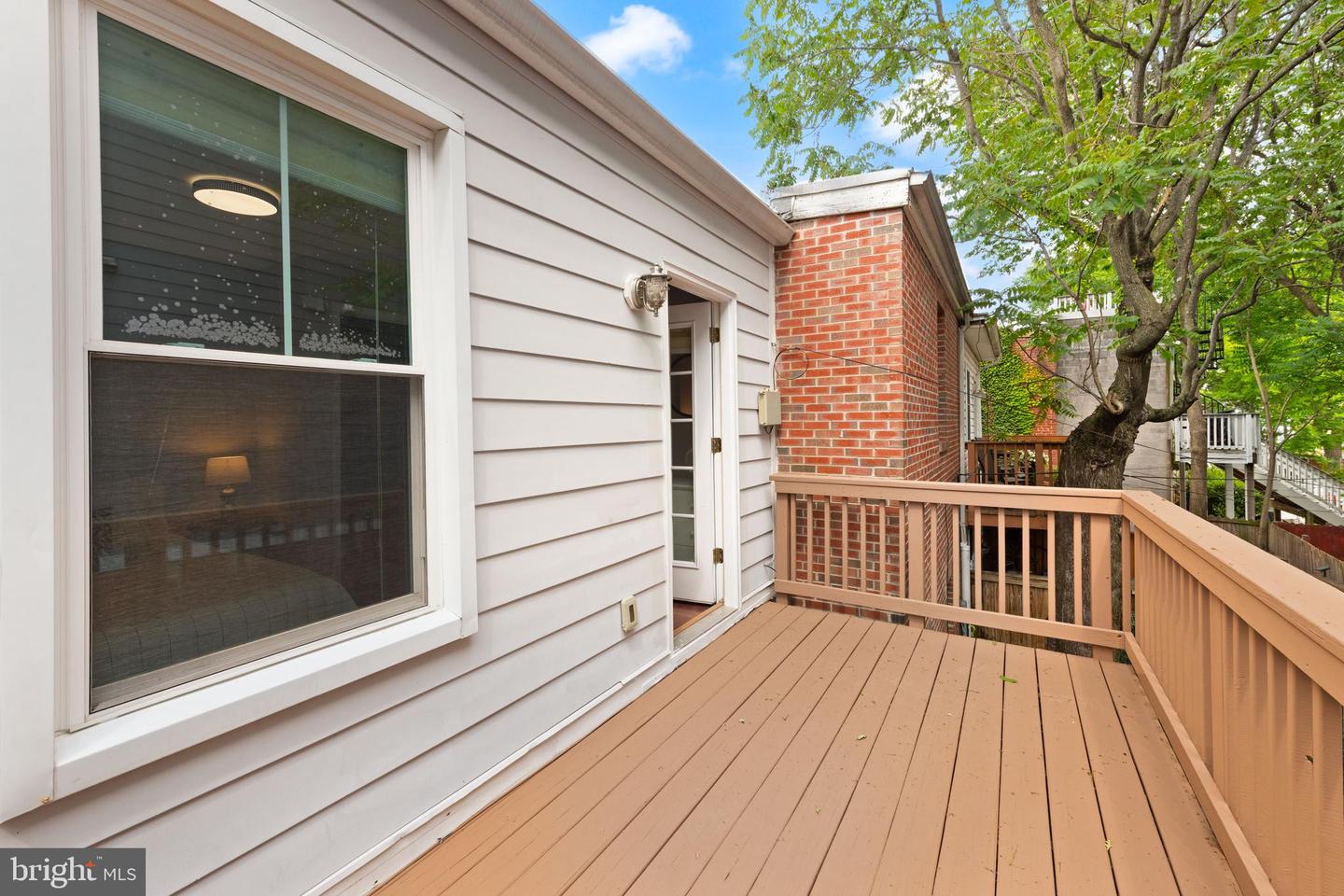 1503 Constitution Ave NE