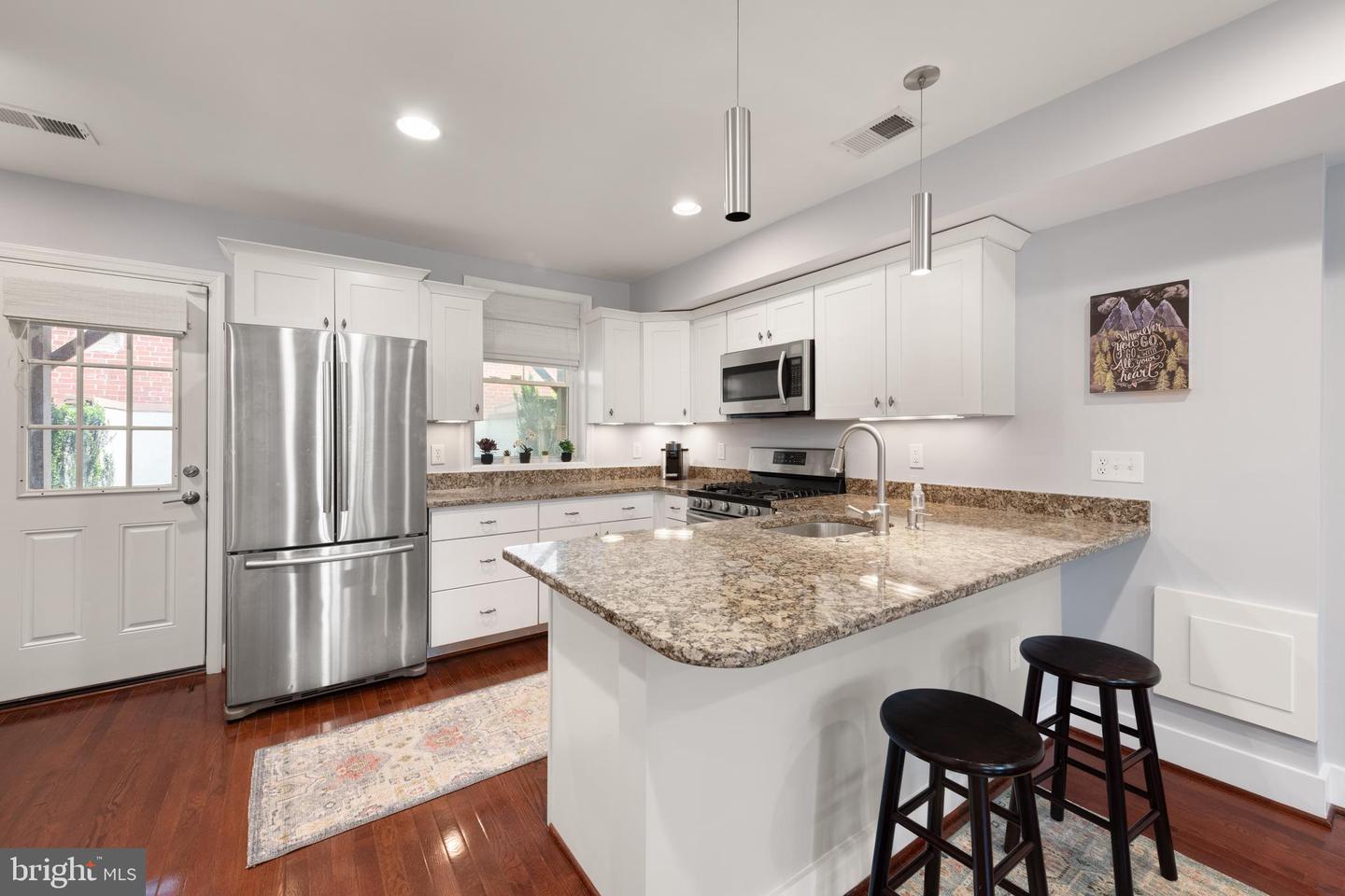 1503 Constitution Ave NE
