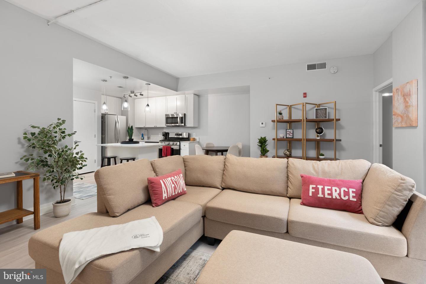 2120 Vermont Ave NW #17
