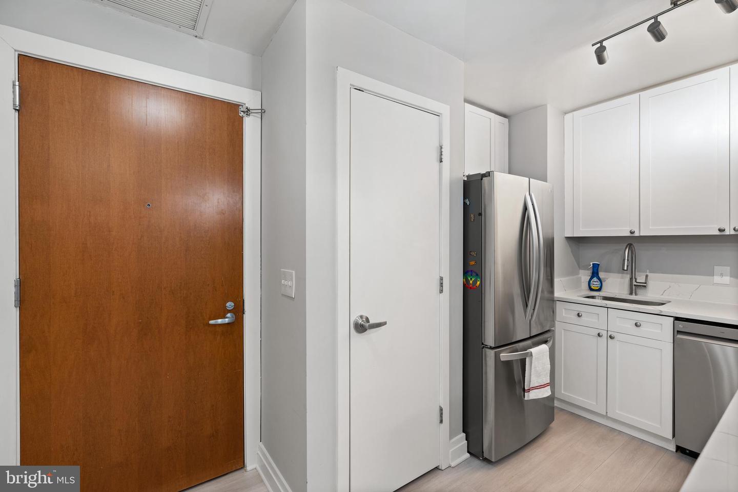 2120 Vermont Ave NW #17