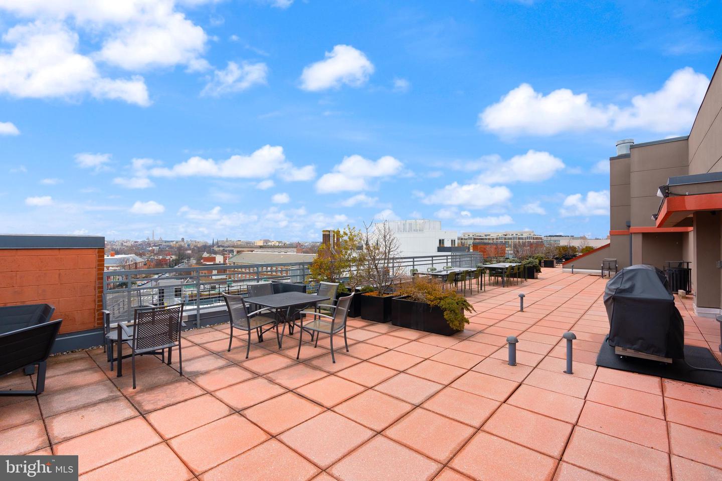 2120 Vermont Ave NW #17