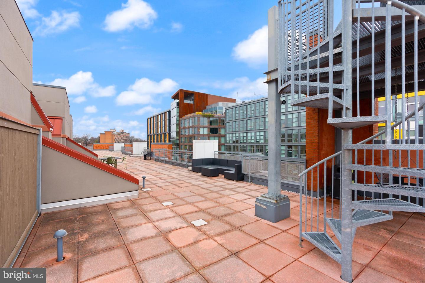 2120 Vermont Ave NW #17
