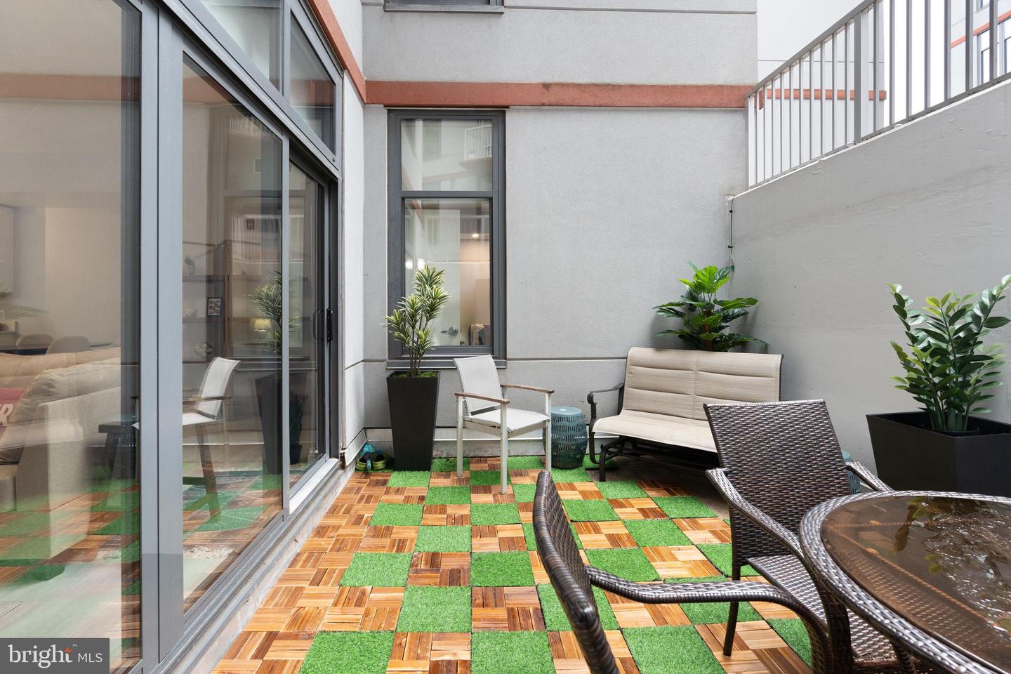 2120 Vermont Ave NW #17