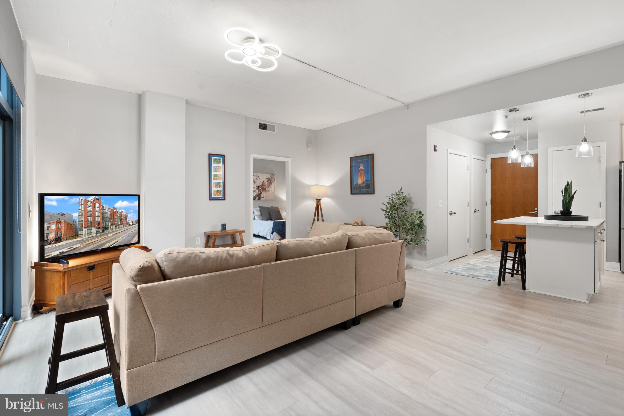 2120 Vermont Ave NW #17