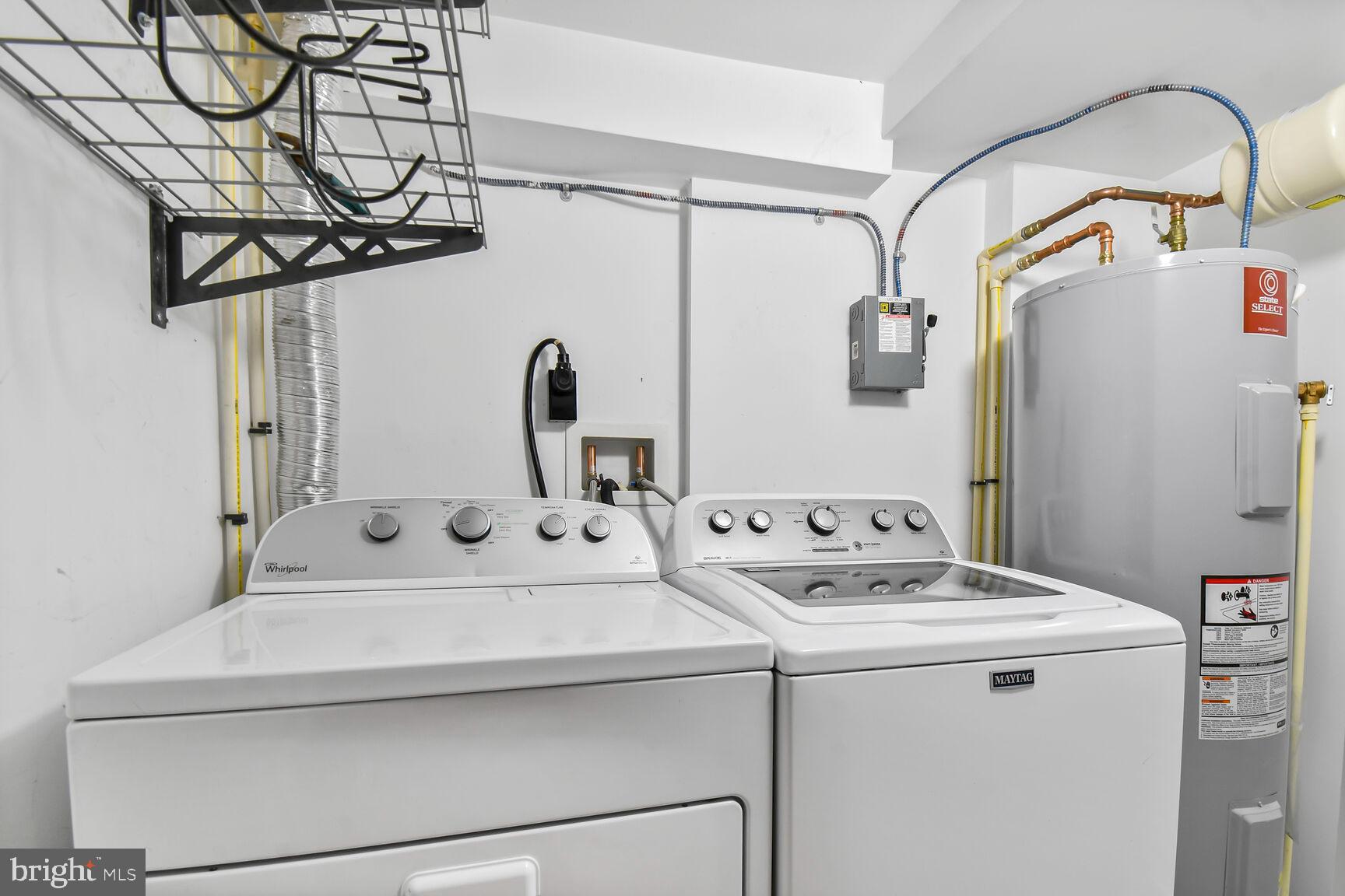 24 RHODE ISLAND AVE NE #A