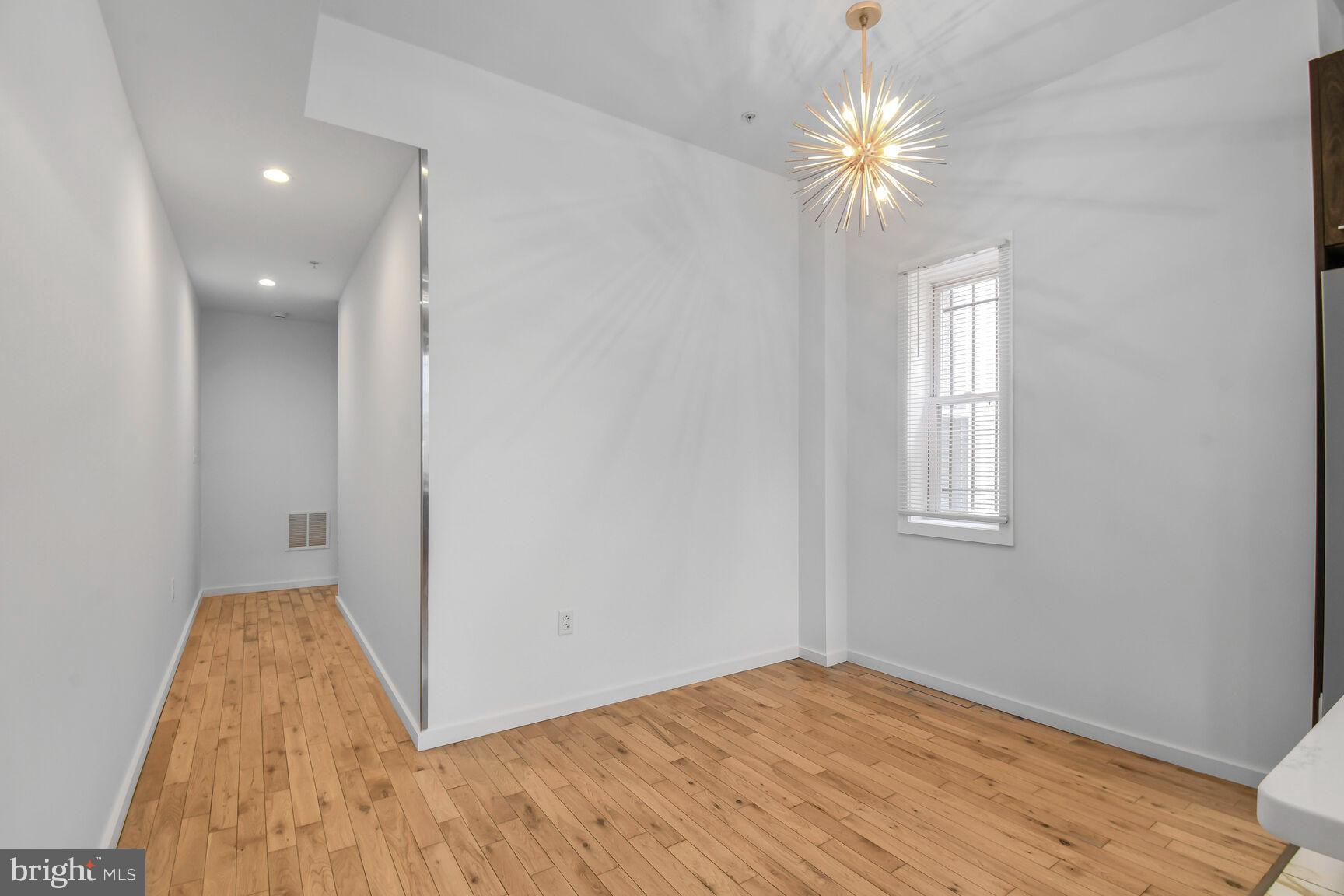 24 RHODE ISLAND AVE NE #A