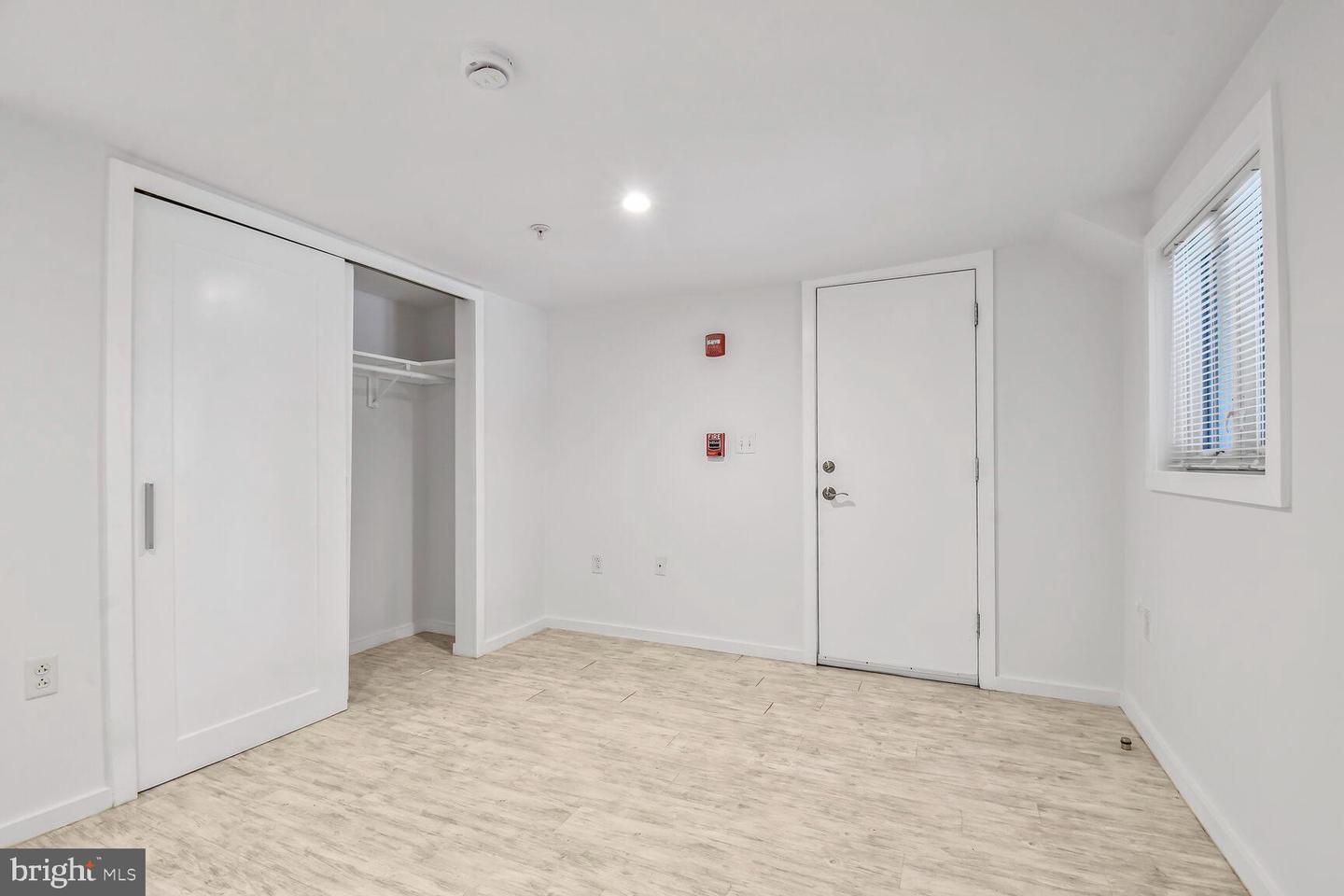 24 RHODE ISLAND AVE NE #A
