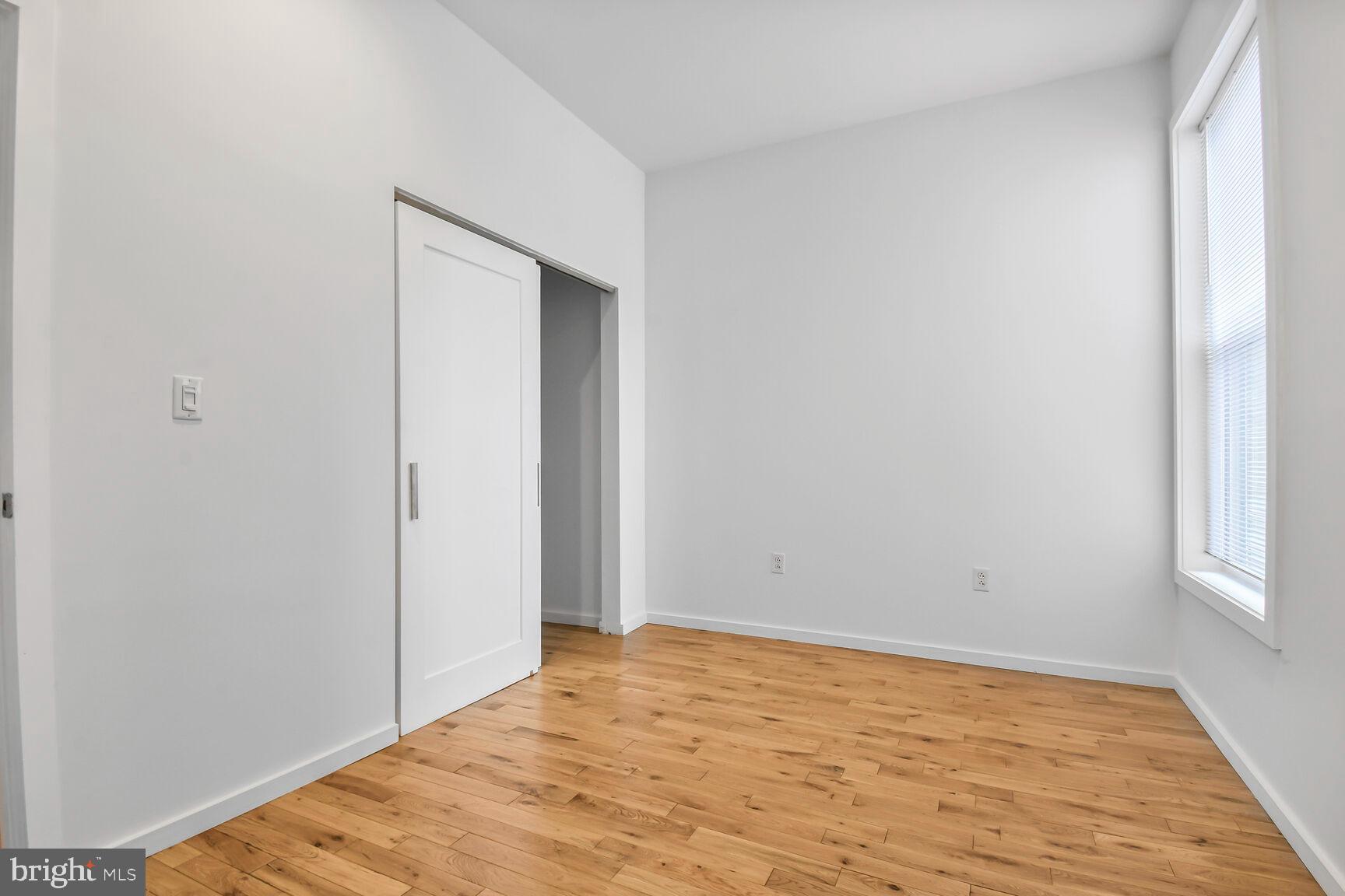 24 RHODE ISLAND AVE NE #A