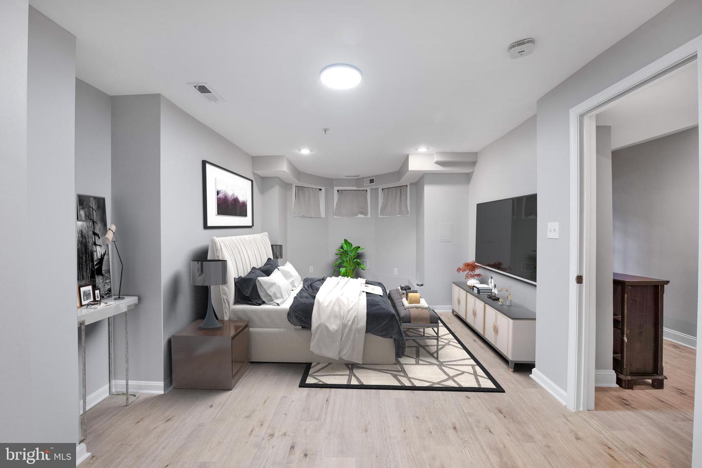 903 R ST NW #1