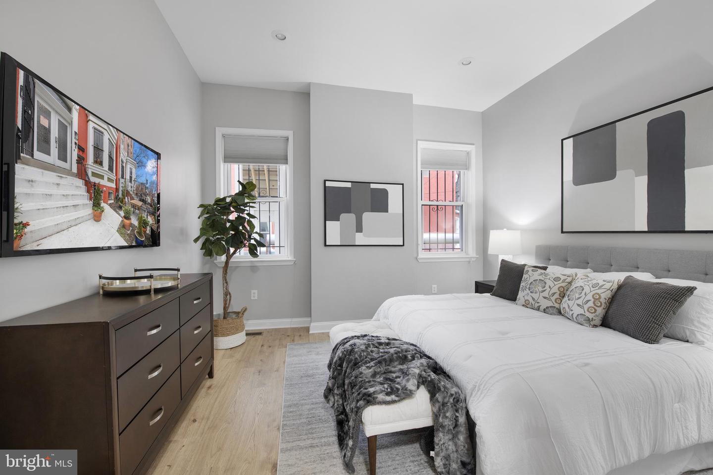 903 R ST NW #1