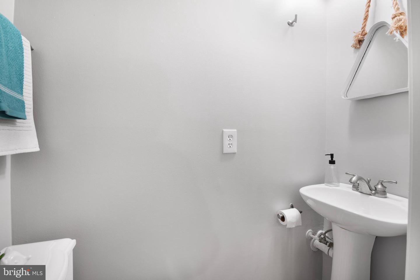 903 R ST NW #1