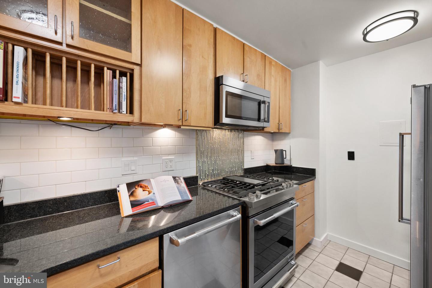 490 M St SW #W802