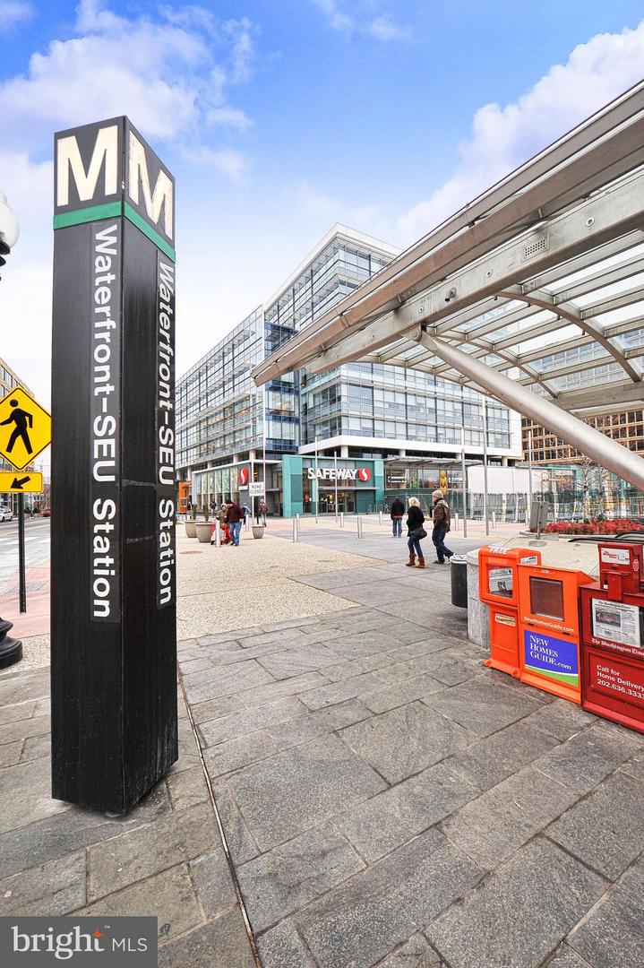 490 M St SW #W802