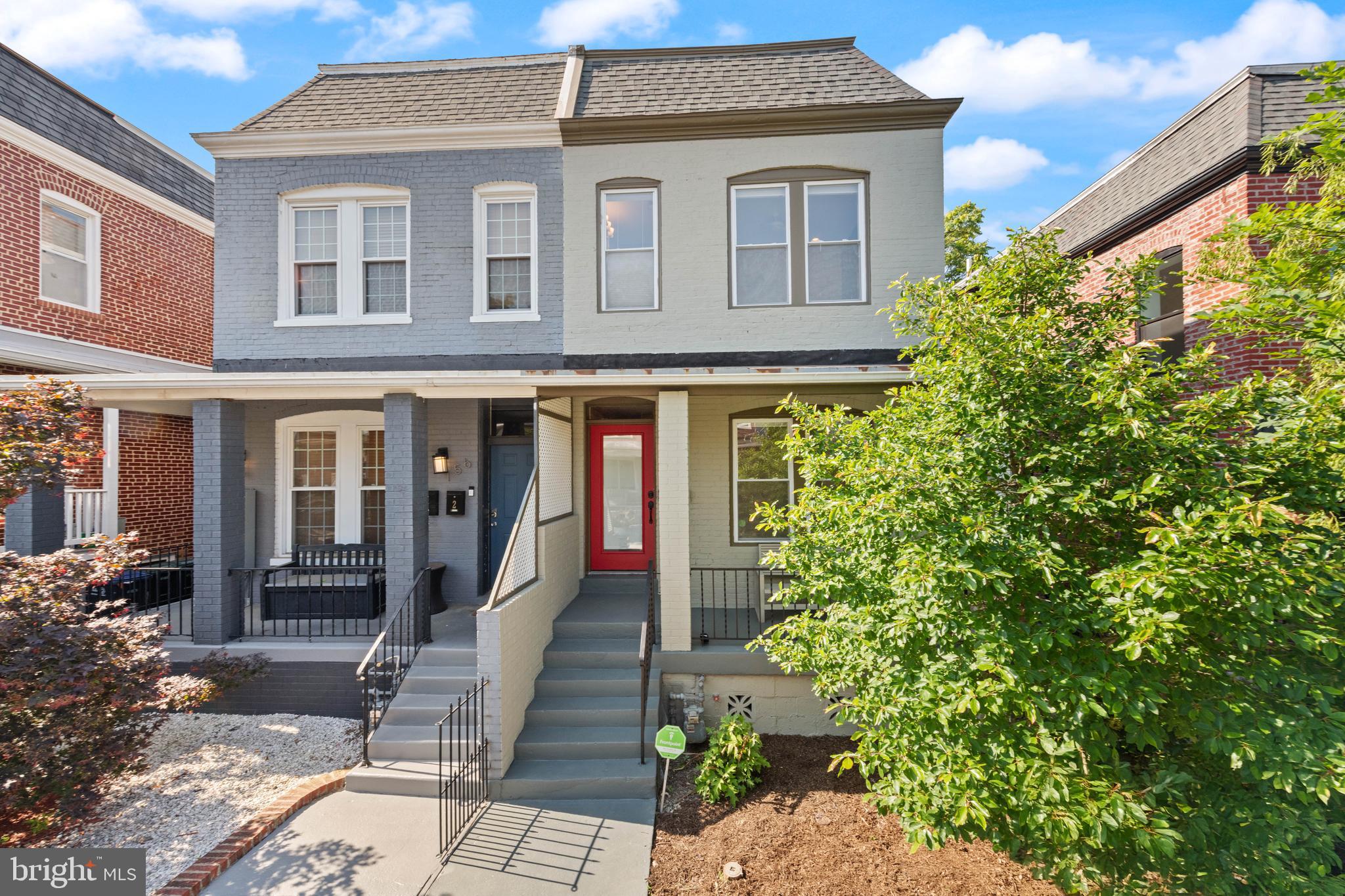 758 Gresham Pl NW