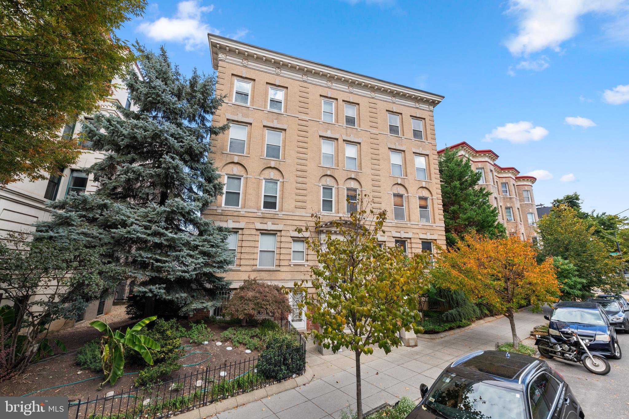 2611 Adams Mill Rd NW #208