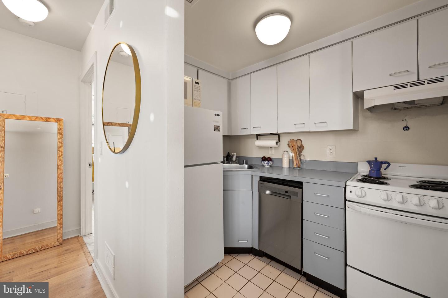 2611 Adams Mill Rd NW #208