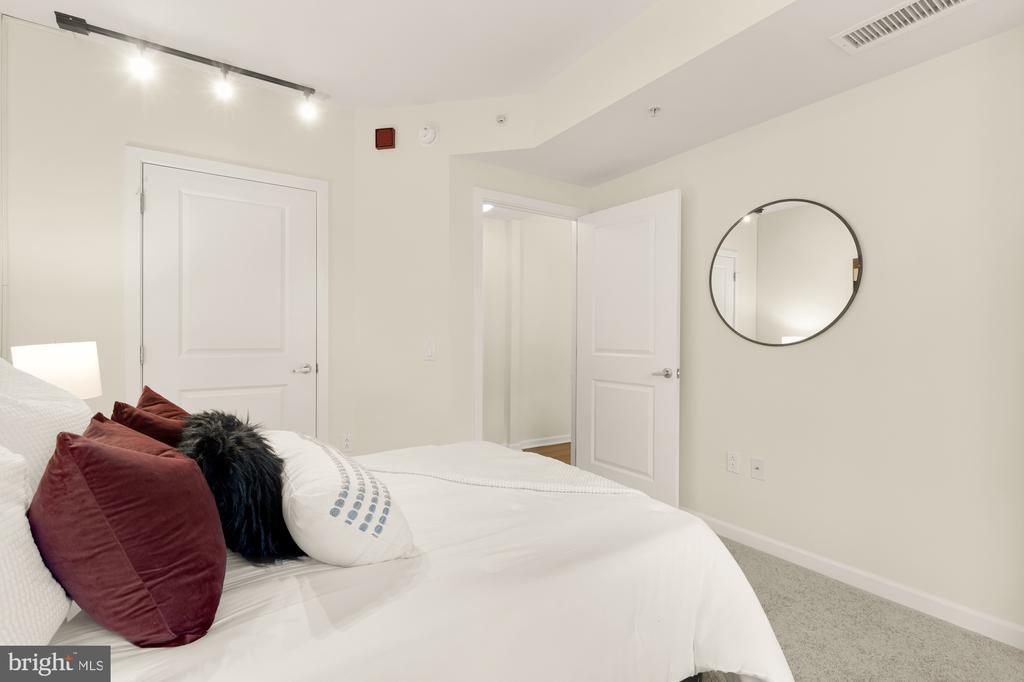 440 L ST NW #311