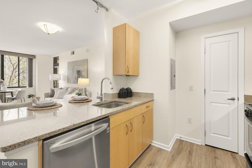 440 L ST NW #311