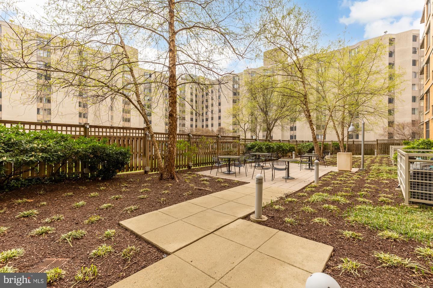 440 L St NW #311