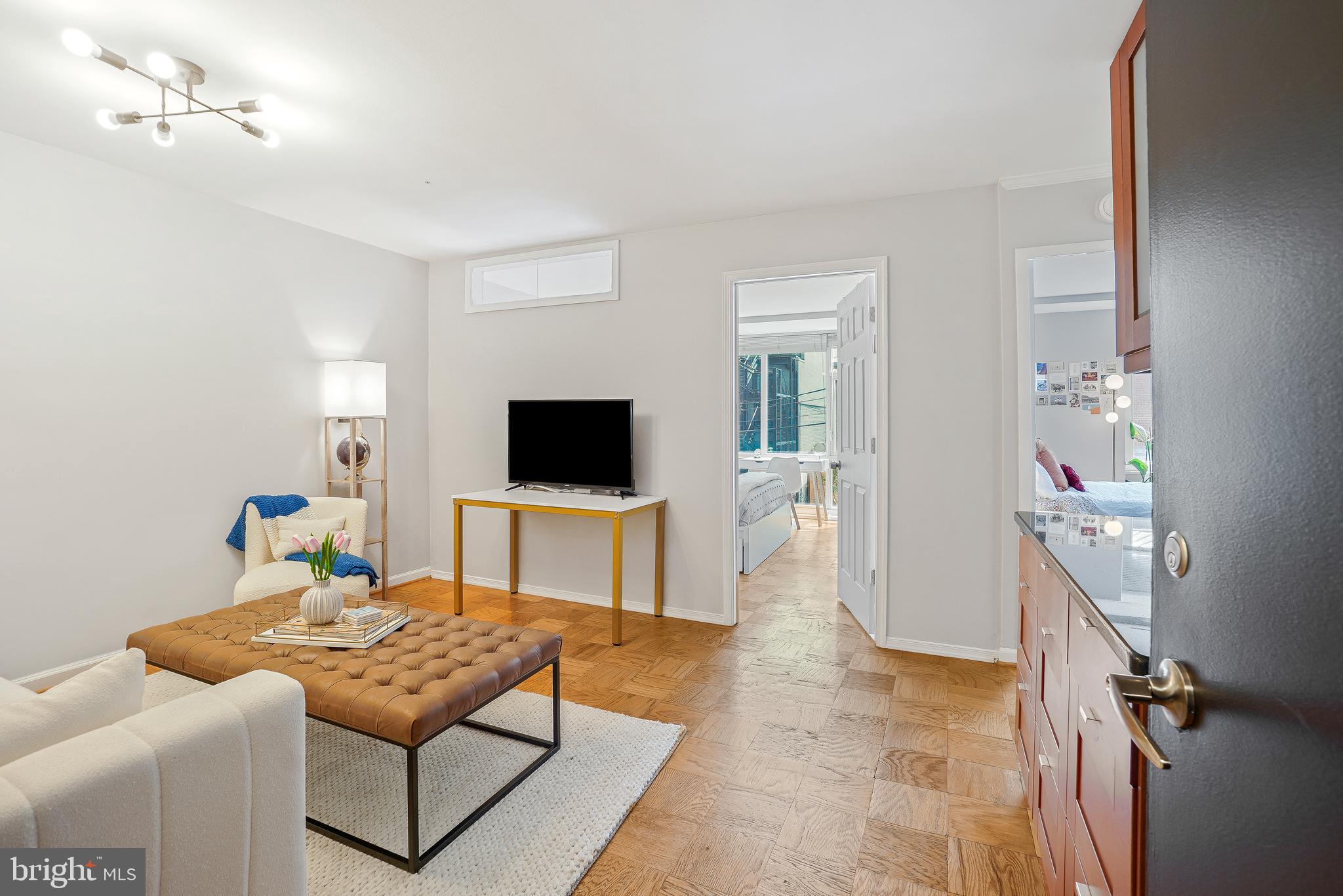 1545 18TH ST NW #215