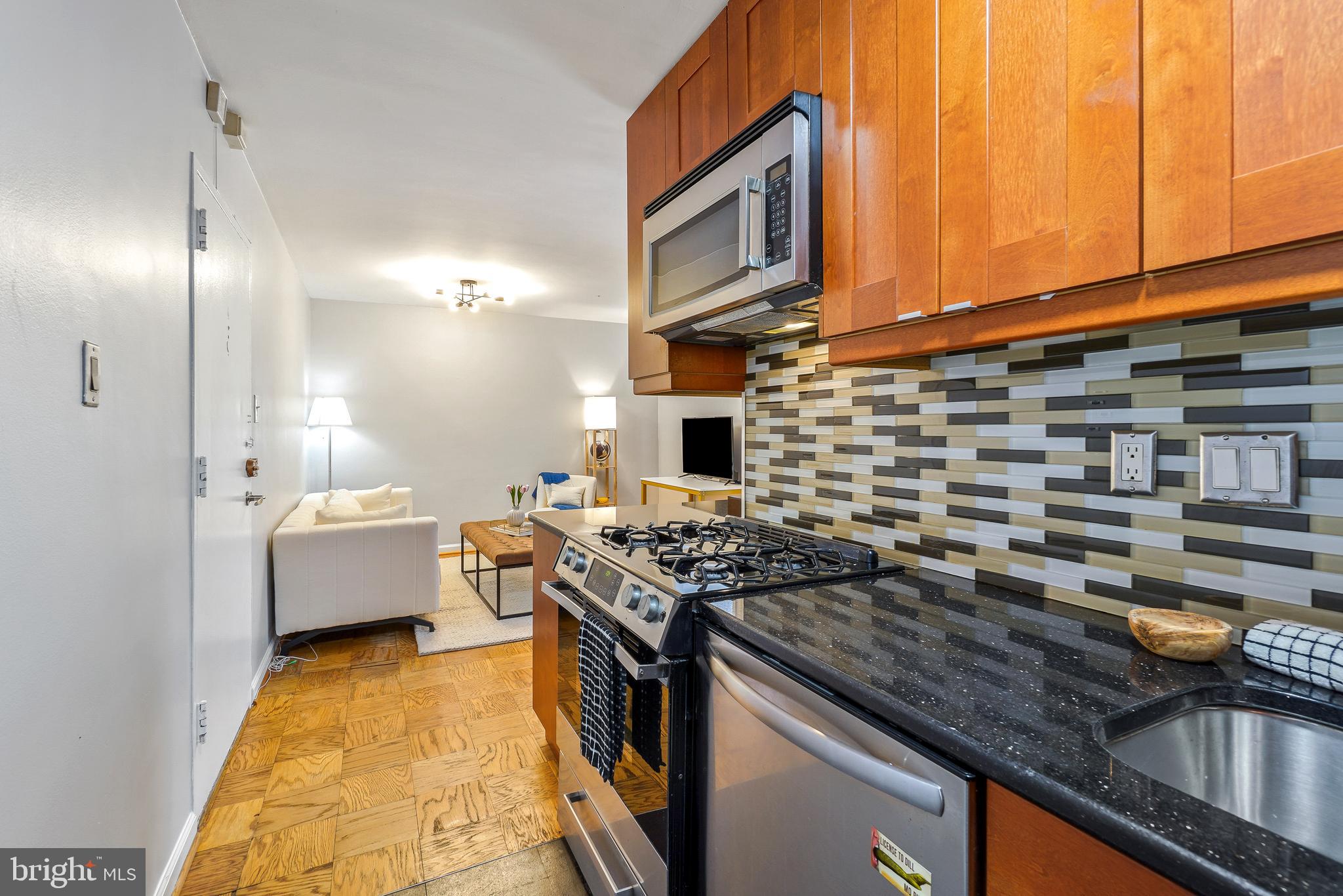 1545 18TH ST NW #215