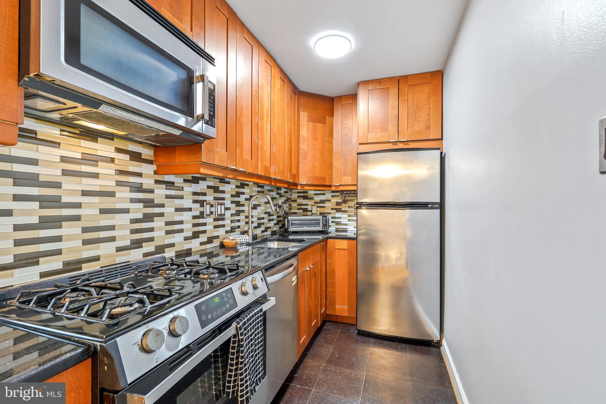 1545 18TH ST NW #215