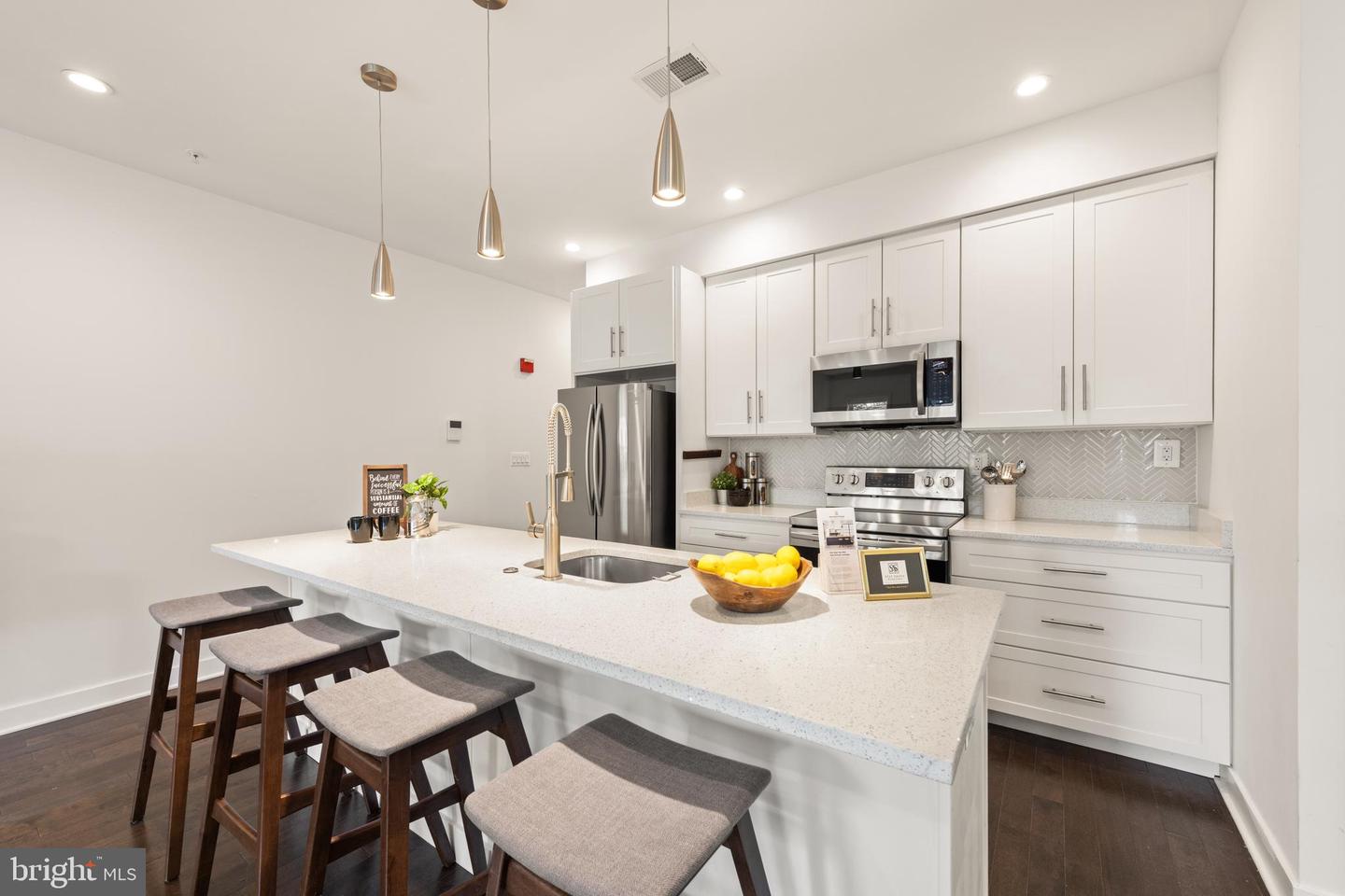 319 Varnum St NW #3