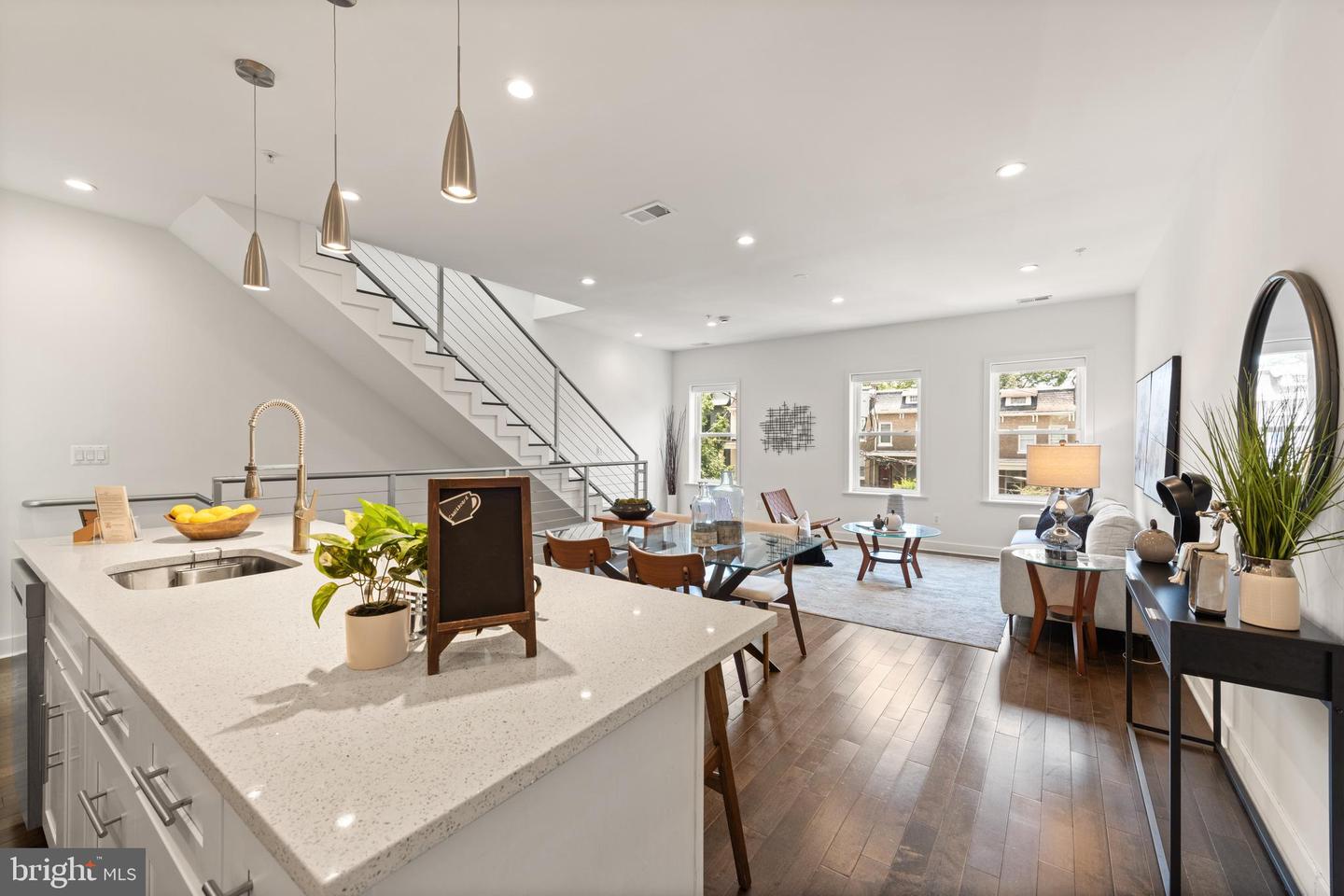 319 Varnum St NW #3