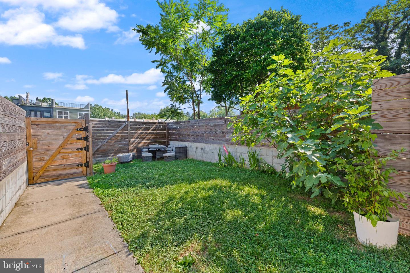 319 Varnum St NW #3