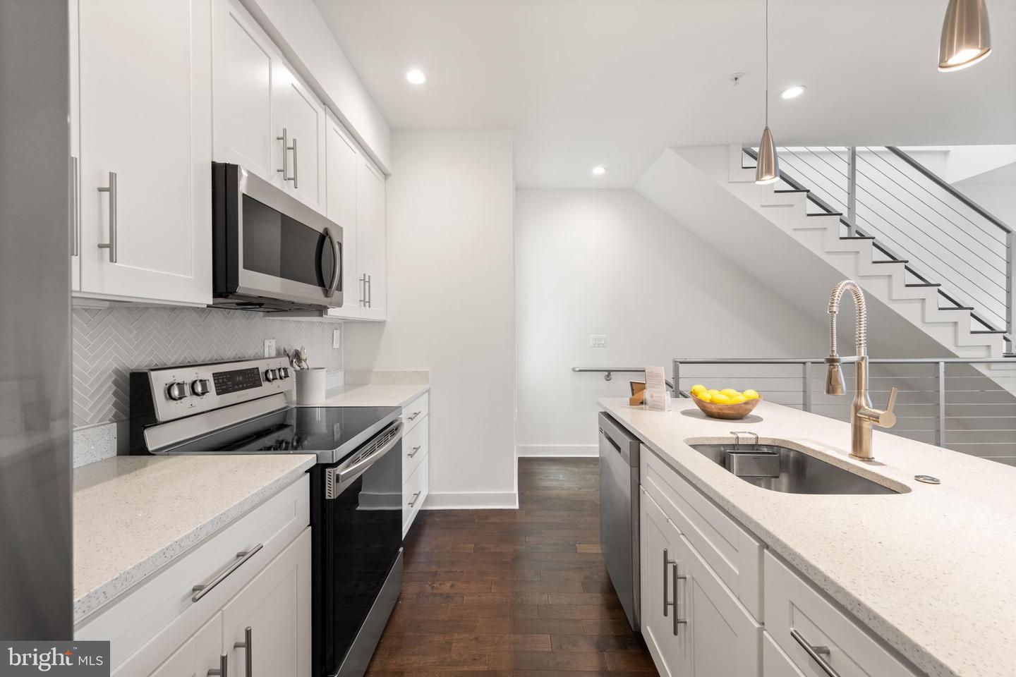 319 Varnum St NW #3