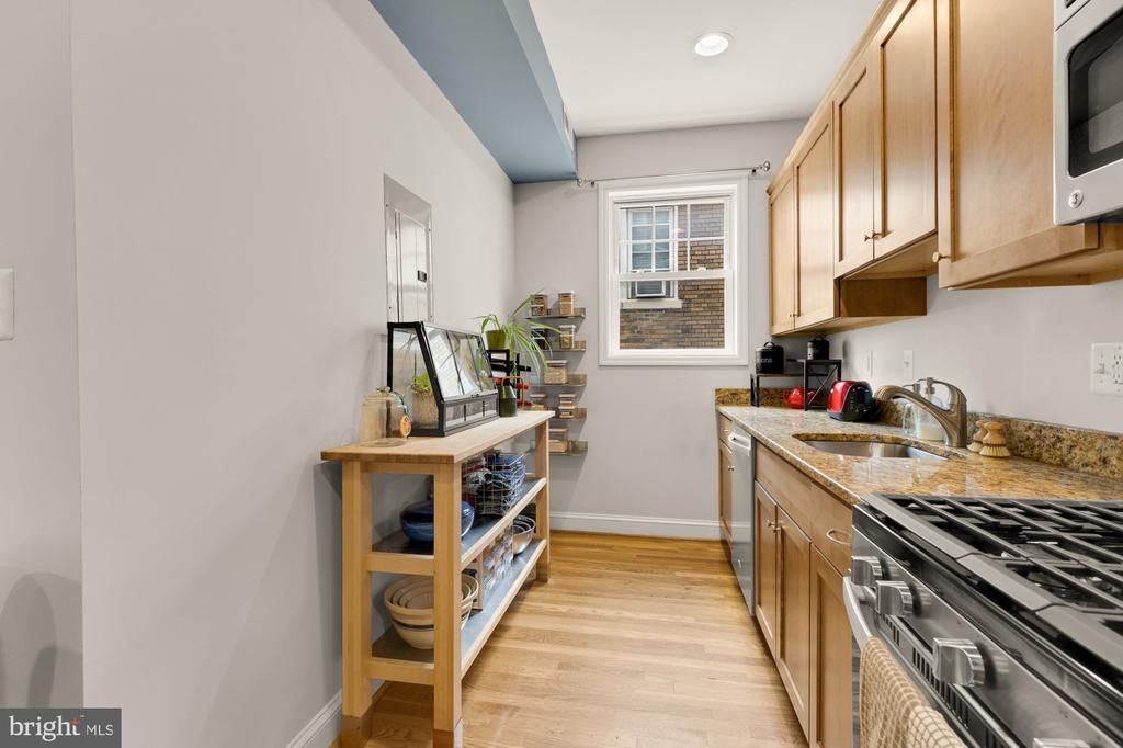 2824 12th St NE #107