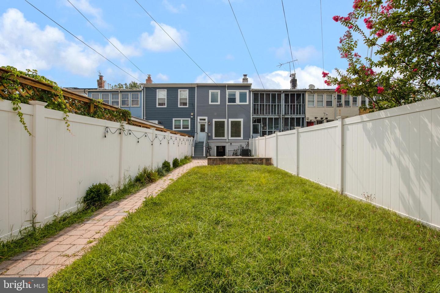 1606 Potomac Ave SE
