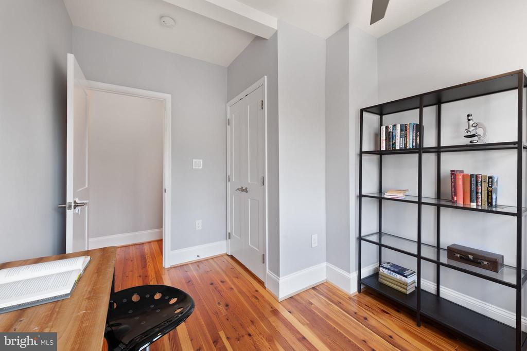 1606 Potomac Ave SE