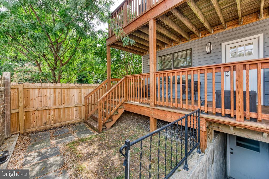 1812 D St NE #1