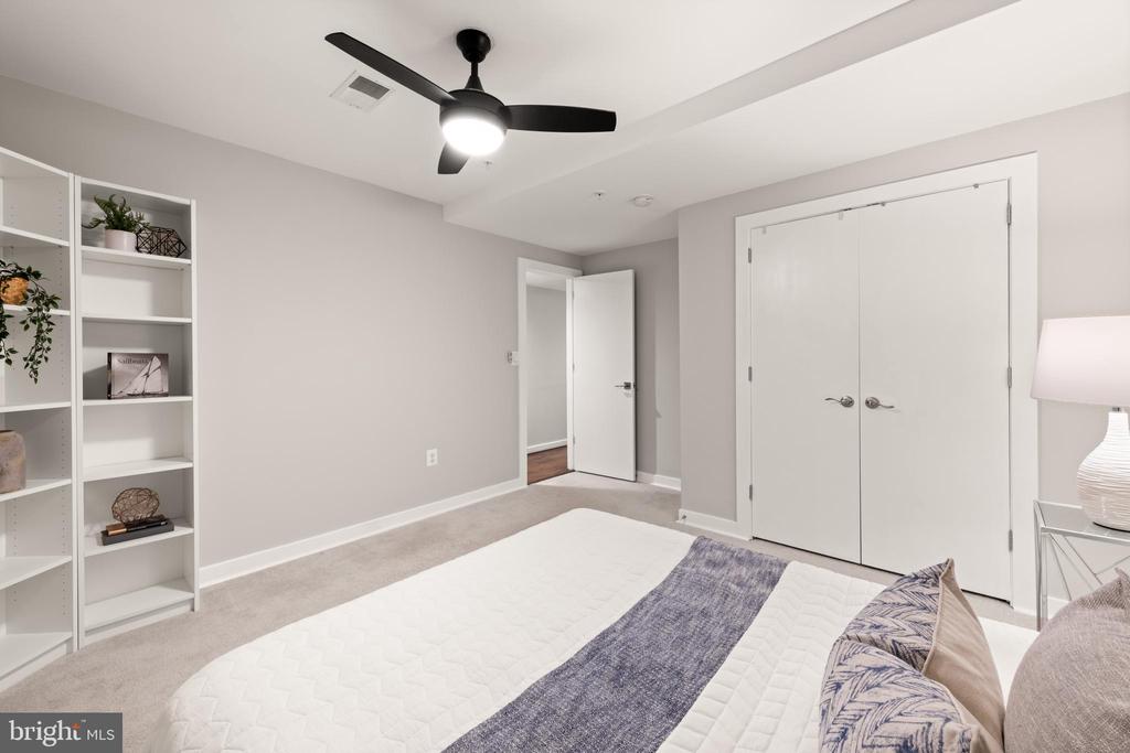 1812 D St NE #1