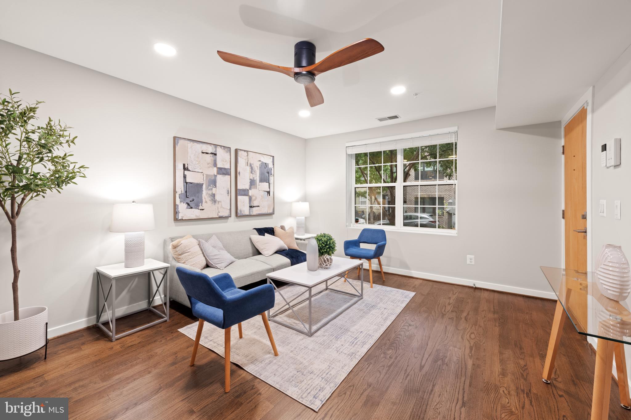 1812 D St NE #1