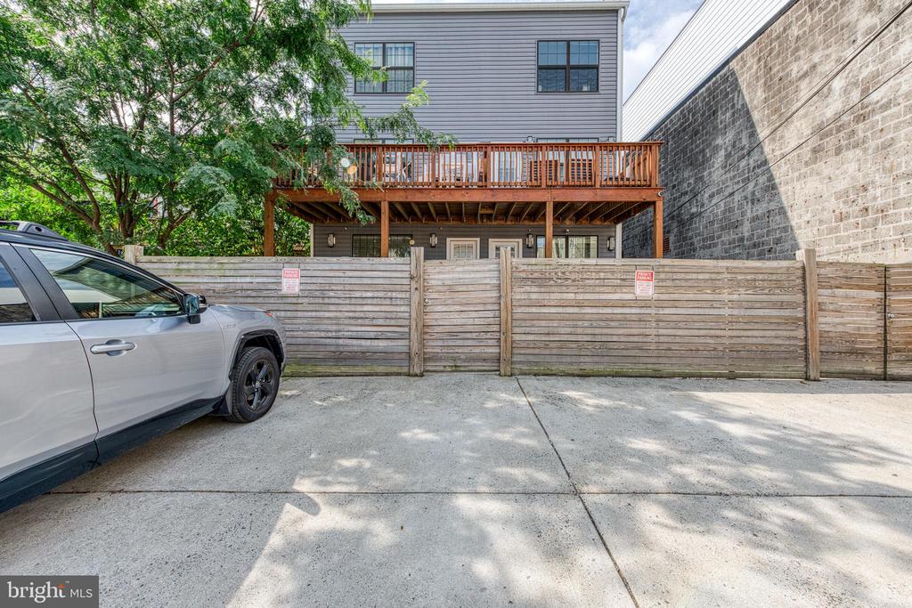 1812 D St NE #1