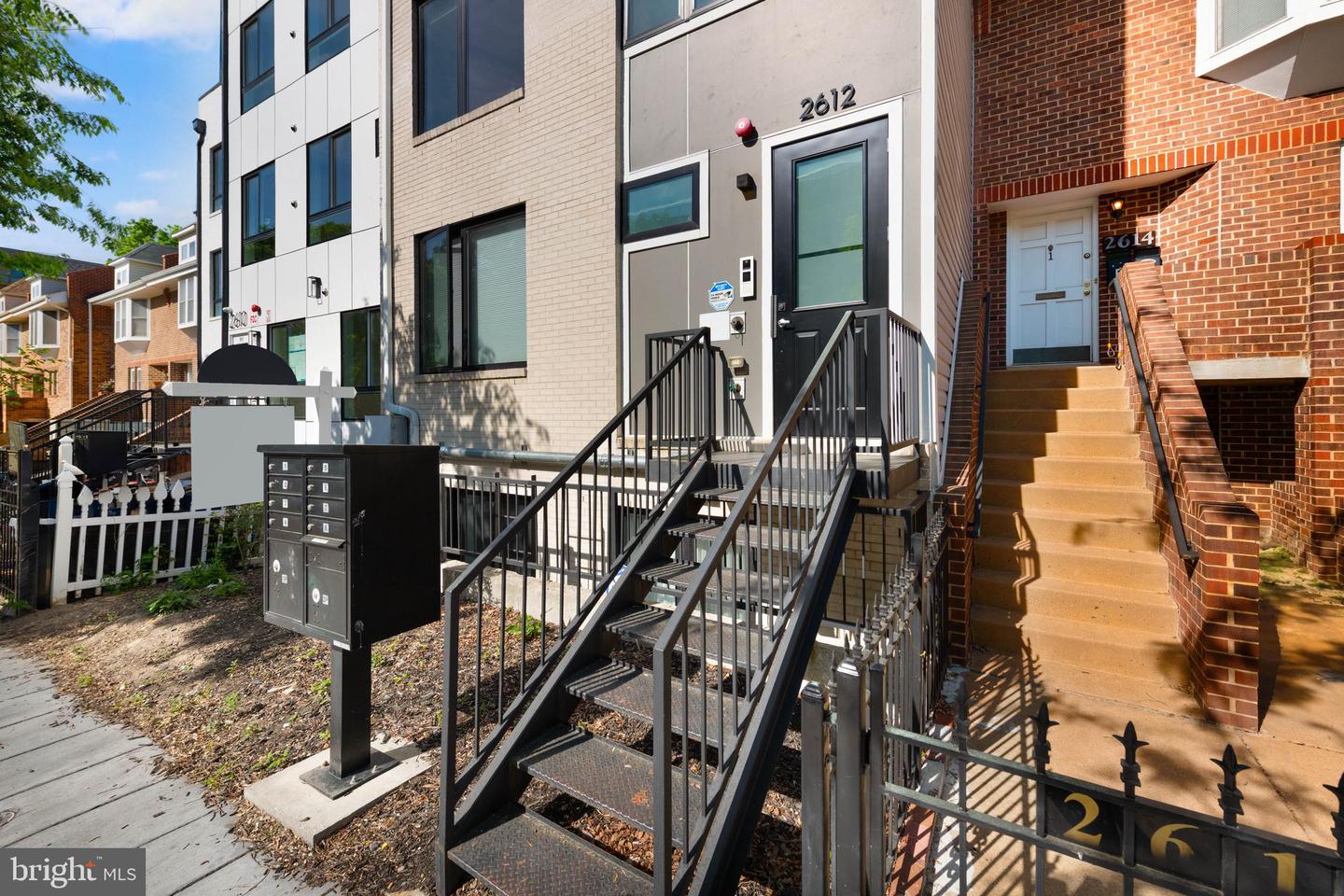 2612 University Pl NW #8